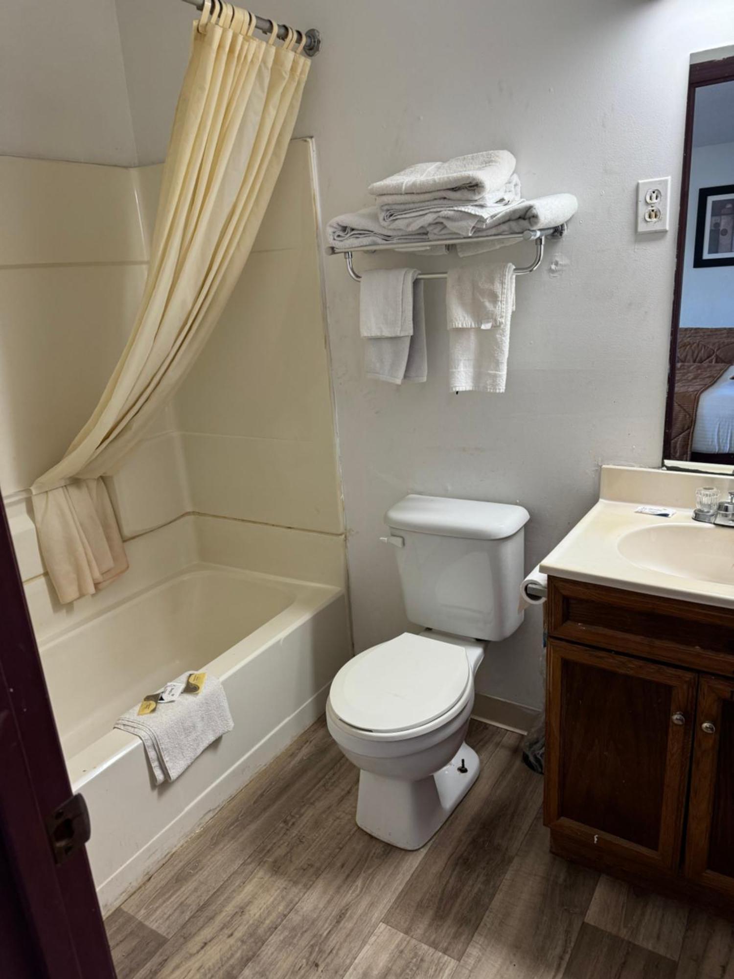 Royal Inn Albany Dış mekan fotoğraf
